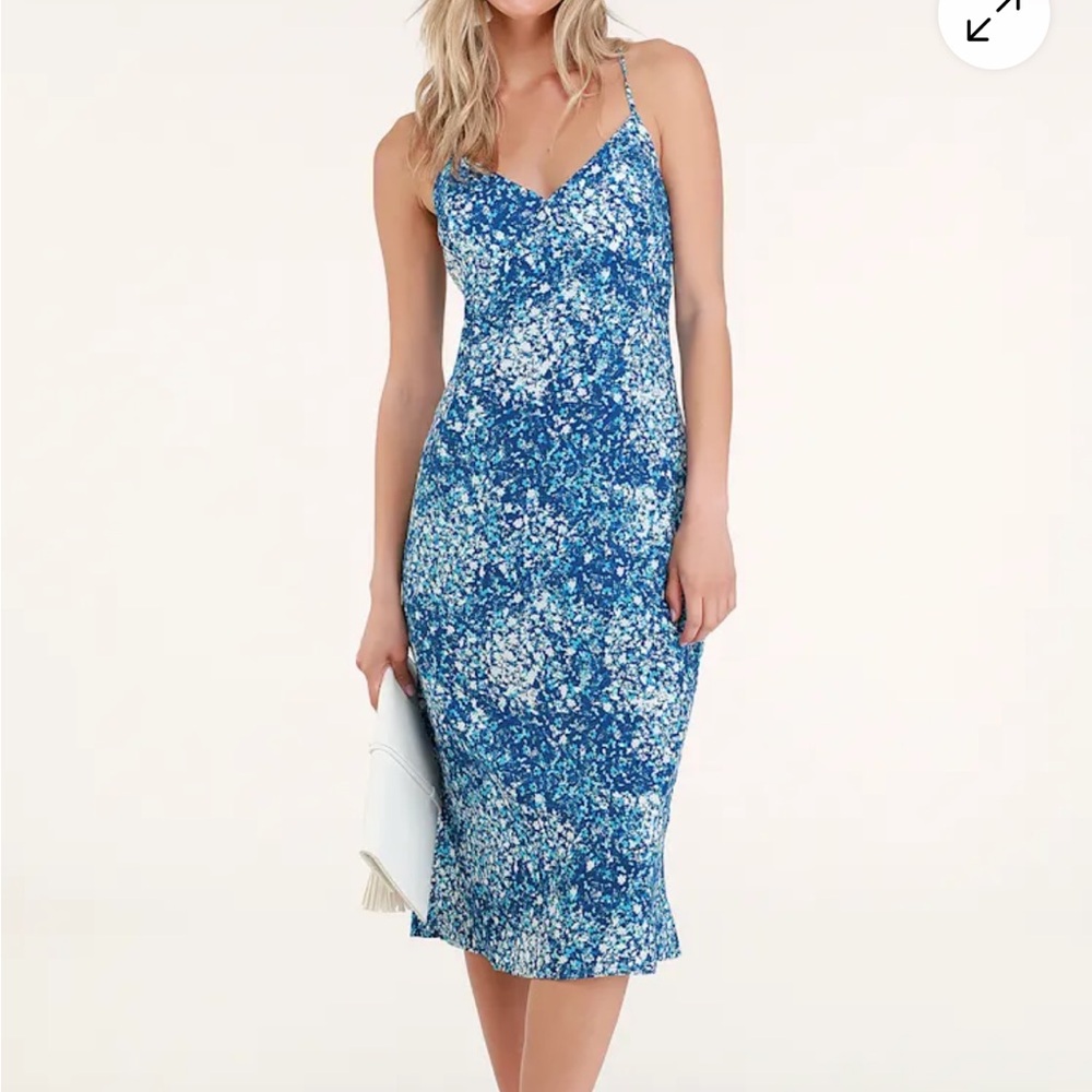 Lulu's Mai Blue Floral Print Lace-Up Midi Dress. Size Large
